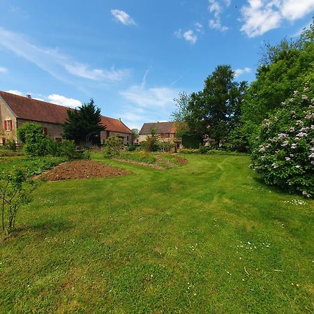 Bed and Breakfast Jardin Des Sens, La Rente D'Eguilly Esterno foto