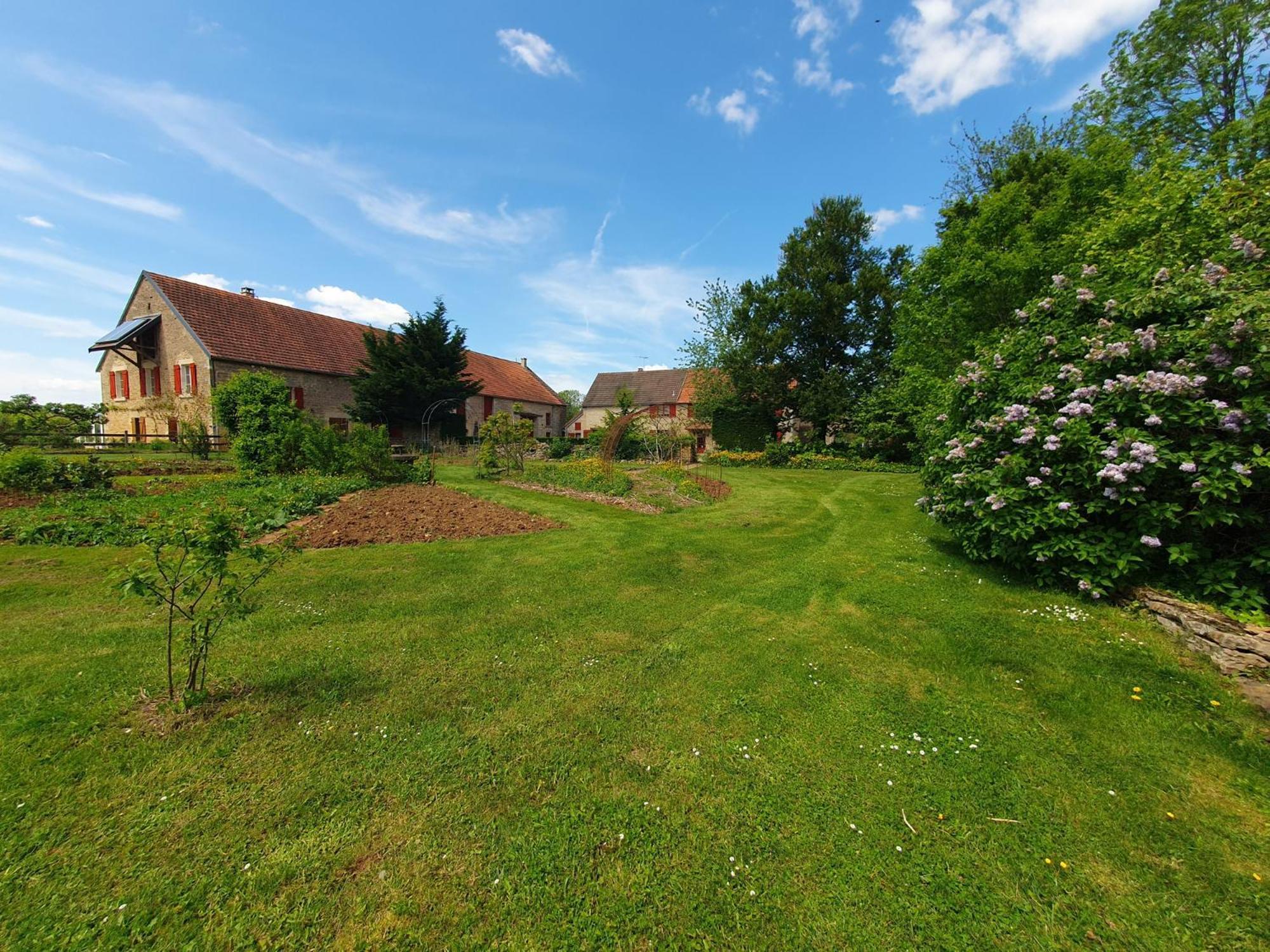 Bed and Breakfast Jardin Des Sens, La Rente D'Eguilly Esterno foto