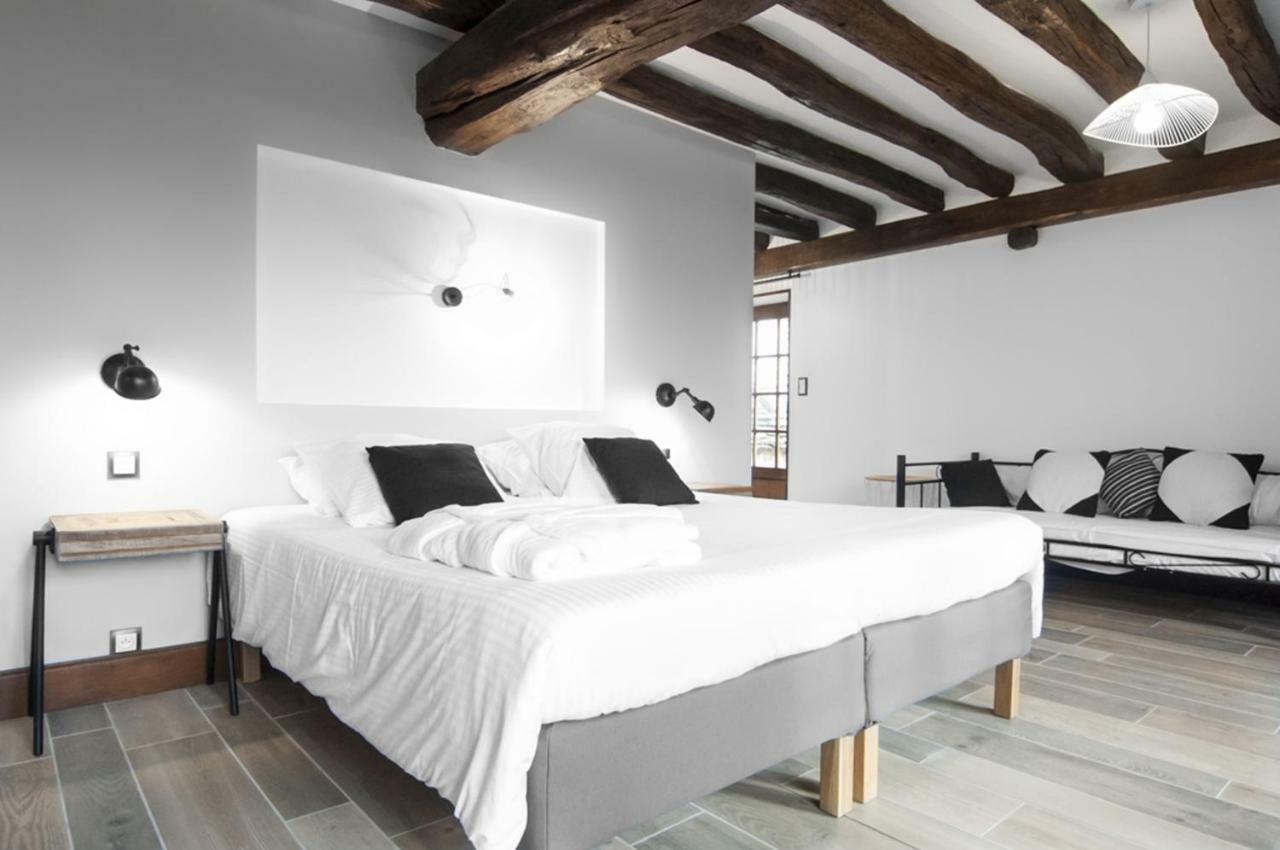Bed and Breakfast Jardin Des Sens, La Rente D'Eguilly Esterno foto